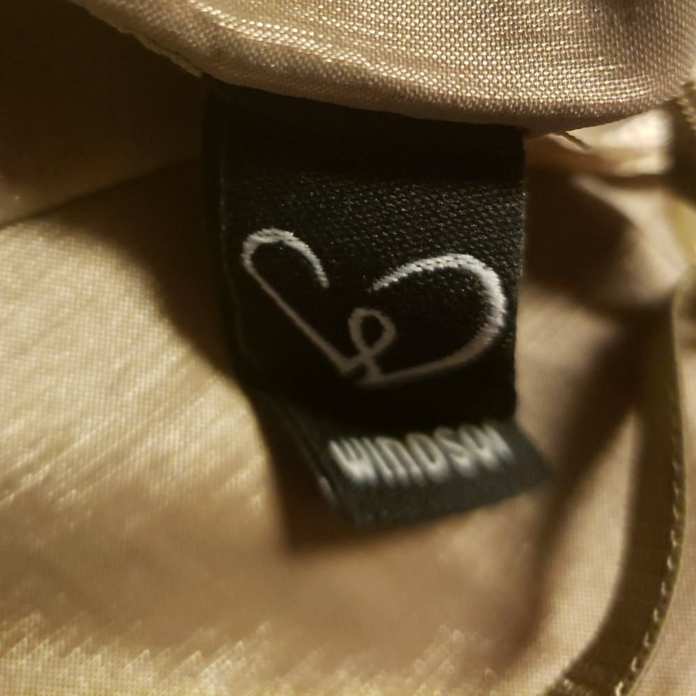 Clothes - Picture 2 of 3